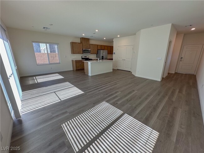 1138 Northern Cardinal Dr in Henderson, NV - Building Photo - Building Photo