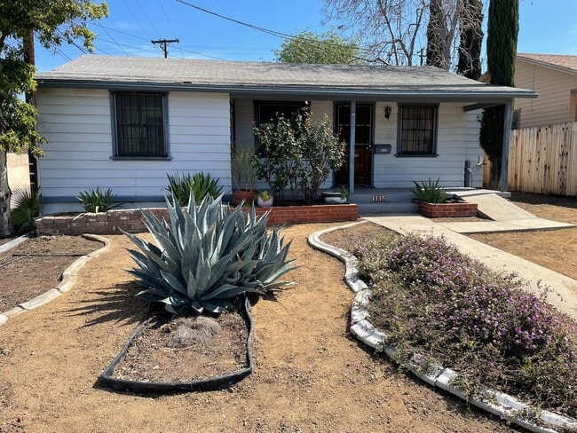 property at 1115 S Washburn Ave