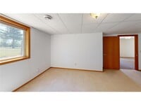 526 County Rd 9 SE photo'