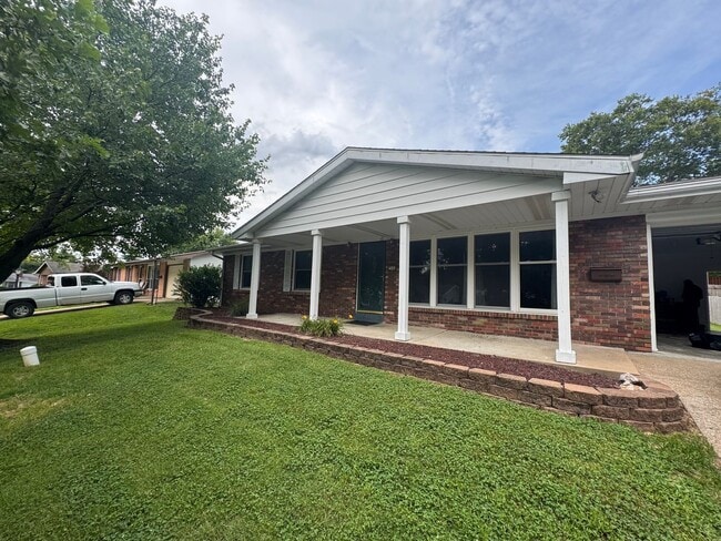 property at 2944 Homewood Ave