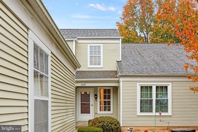 property at 2006 Wexford Rd