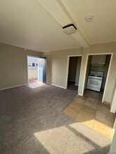 2567 Foothill Blvd, Unit 225 in Oakland, CA - Foto de edificio - Building Photo