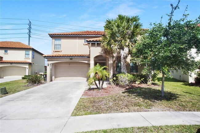 property at 2545 Rosemont Cir