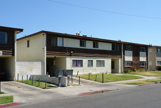 11761 Stuart Dr in Garden Grove, CA - Building Photo - Building Photo