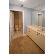10953 W Okeechobee Rd in Hialeah, FL - Building Photo - Building Photo
