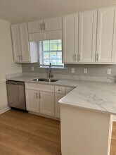 121 Pine Lakes Cir in Leesburg, GA - Building Photo - Building Photo