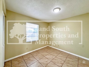 5836 Charlton Dr in Lakeland, FL - Building Photo - Building Photo