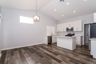 704 Colonnade Row Dr in North Las Vegas, NV - Building Photo - Building Photo