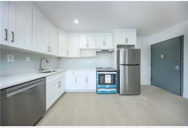 163-14 Sanford Ave in Queens, NY - Building Photo - Building Photo