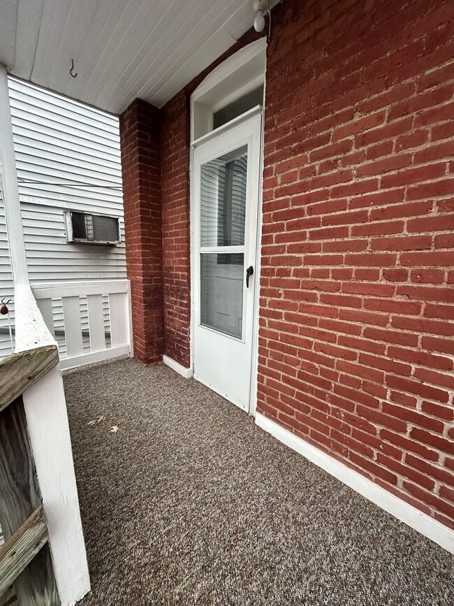 property at 556 N Plum St