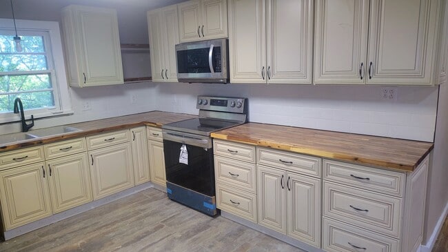 2626 Vucrest Ave SE in Knoxville, TN - Building Photo - Building Photo