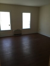 30 Main St in Springfield, VT - Building Photo - Interior Photo