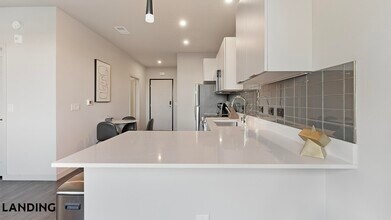 2020 Red Dr, Unit 122 in Reno, NV - Foto de edificio - Building Photo