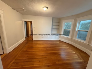 410-412 West Ave in Pawtucket, RI - Building Photo - Building Photo