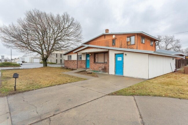 10623 E Montgomery Ave in Spokane Valley, WA - Building Photo - Building Photo
