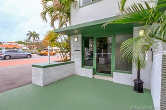 1346 Alton Rd-Unit -B4 in Miami Beach, FL - Building Photo - Building Photo