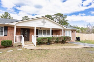 2122 N Parker Rd in Jacksonville, NC - Building Photo - Building Photo