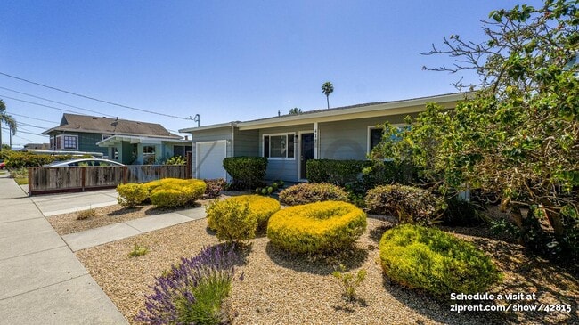 411 National St in Santa Cruz, CA - Building Photo - Building Photo