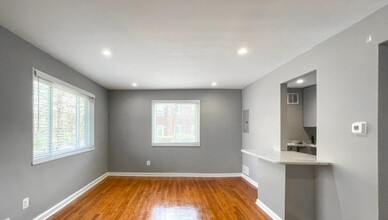873 Bellevue St SE in Washington, DC - Building Photo - Building Photo