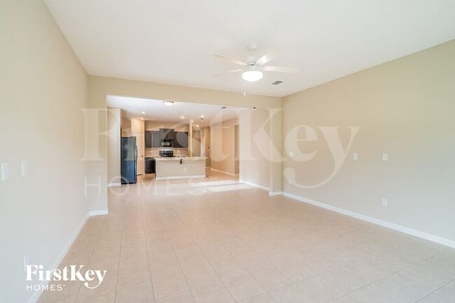 5639 Kellar Cir in Jacksonville, FL - Foto de edificio - Building Photo