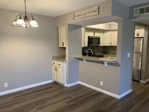 1548 SE Royal Green Cir, Unit 105 in Port St. Lucie, FL - Building Photo - Building Photo