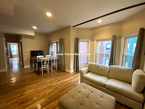 1031 Tremont St, Unit 2 in Boston, MA - Foto de edificio - Building Photo