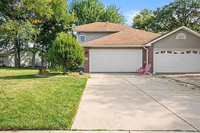 property at 6915 Swan Ln
