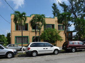 1637 SW 5th St Apartments