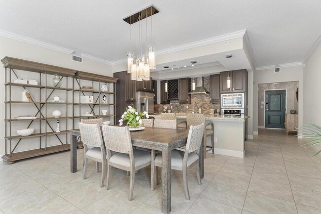 property at 315 Bay Colony Dr N