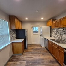 3833 to 3835 Sherman Way in Sacramento, CA - Building Photo - Building Photo