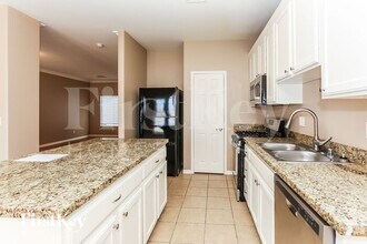 3220 W La Madre Way in North Las Vegas, NV - Building Photo - Building Photo
