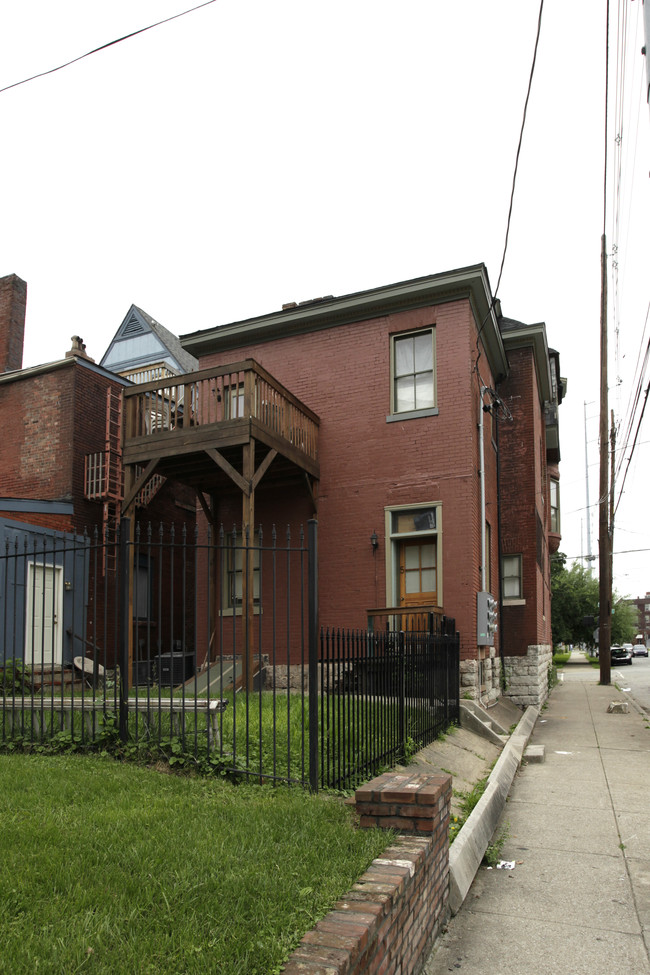 1001 S 1st St in Louisville, KY - Building Photo - Building Photo