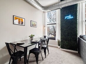 1211 W 9th St in Cleveland, OH - Building Photo - Building Photo