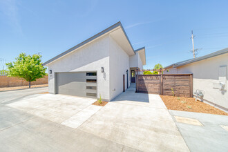 1663 Notre Dame Blvd in Chico, CA - Building Photo - Building Photo