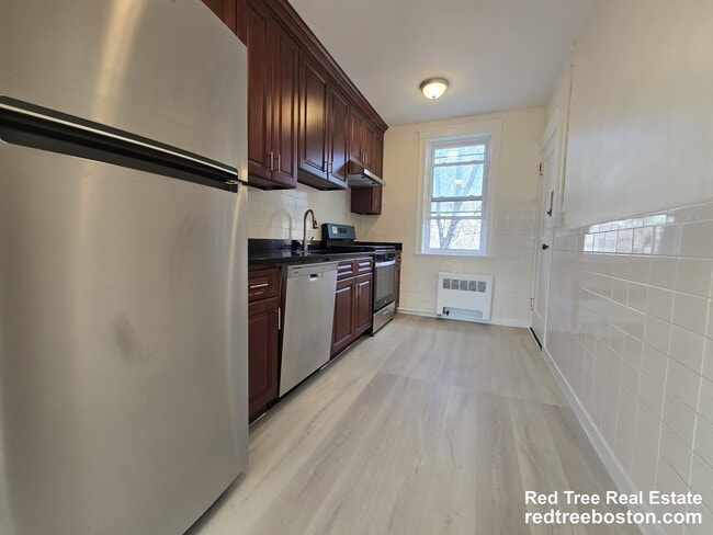 183 Kent St, Unit 5 in Brookline, MA - Building Photo - Building Photo