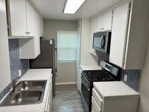 8088 Golden Ave in Lemon Grove, CA - Building Photo - Building Photo