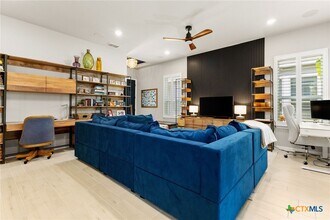 874 Casetta Trl in New Braunfels, TX - Foto de edificio - Building Photo