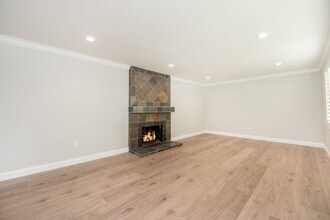 1628 Minorca Dr in Costa Mesa, CA - Building Photo - Building Photo