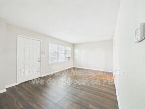 7426 Indiana Ave in Kansas City, MO - Building Photo - Building Photo