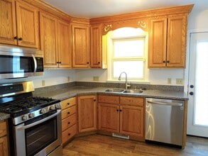 1005 Ayres Ct in Lancaster, PA - Building Photo - Building Photo