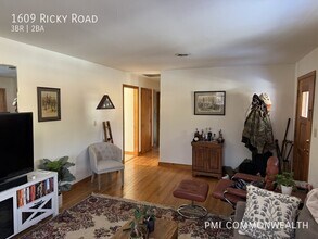 1609 Ricky Rd in Charlottesville, VA - Building Photo - Building Photo