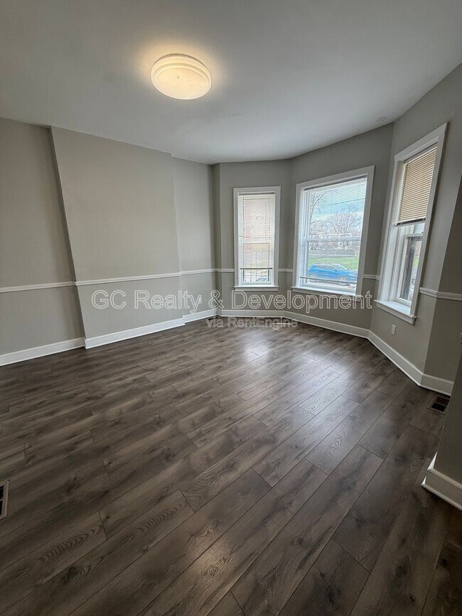 6401 S Eberhart Ave in Chicago, IL - Building Photo - Building Photo