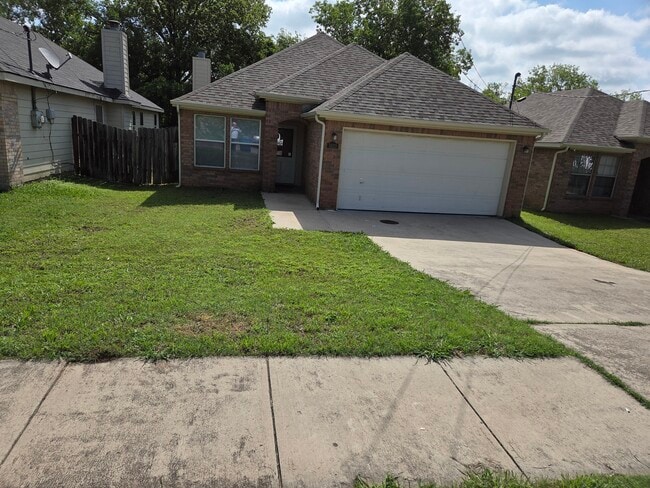3820 Morning Springs Trail in Dallas, TX - Building Photo - Building Photo