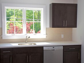 4 W Cross St in Croton Falls, NY - Building Photo - Building Photo