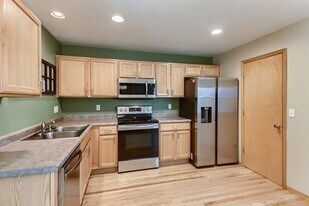 11138 Gaylord St in Northglenn, CO - Building Photo