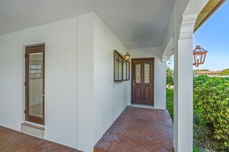 3114 W Tampa Bay Blvd in Tampa, FL - Building Photo - Building Photo