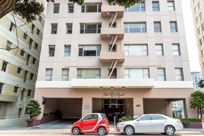 Crest Royal Apartments in San Francisco, CA - Foto de edificio - Building Photo