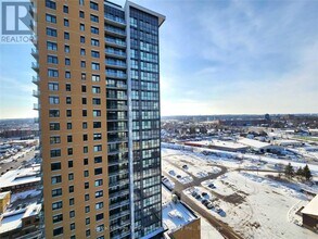 104 Garment St in Kitchener, ON - Building Photo - Building Photo