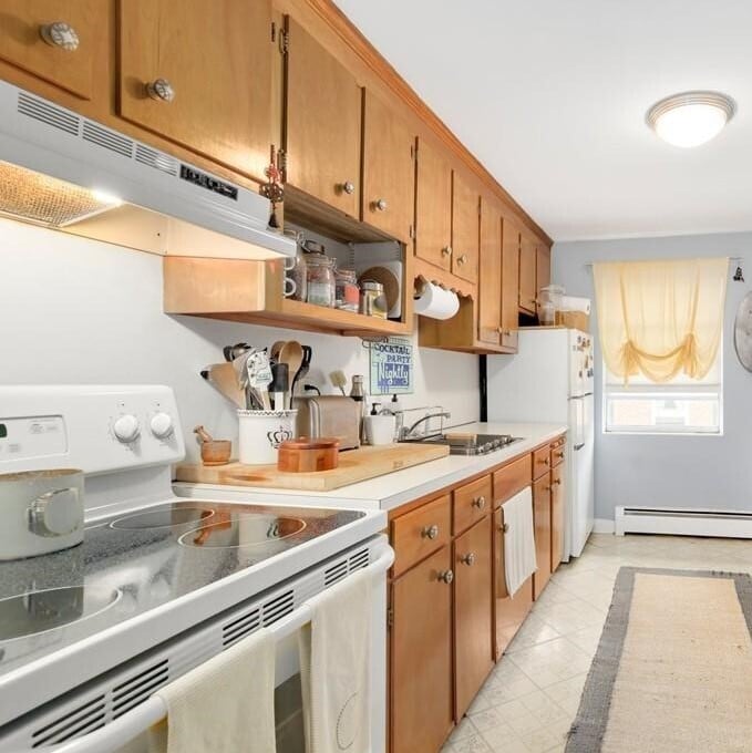 33 Montvale Ave, Unit 10 in Stoneham, MA - Building Photo