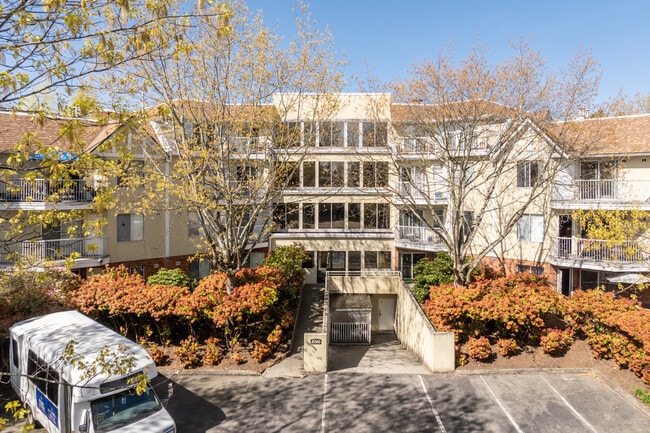 Pacific Carlton in Surrey, BC - Building Photo - Building Photo